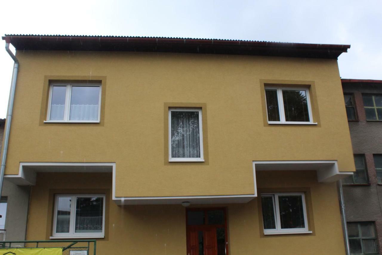 Privat Bea Lägenhet Podturen Exteriör bild
